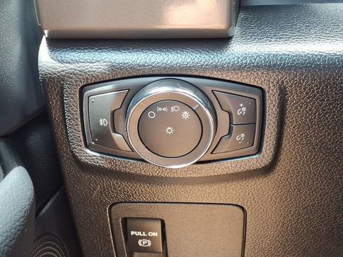 Used 2019 Ford Expedition XLT w/ Equipment Group 201A RWD image 22