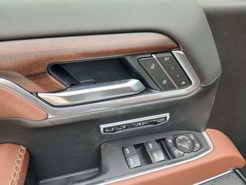 New 2026 GMC Sierra 1500 Denali Ultimate w/ LPO, Black Badging Package image 16