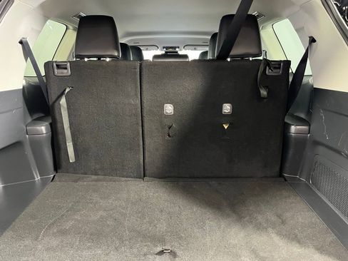 Used 2025 Toyota Grand Highlander AWD image 28