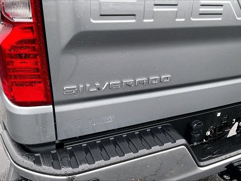 Used 2024 Chevrolet Silverado 1500 LT image 6