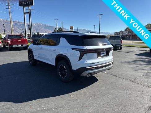 New 2026 Chevrolet Traverse Z71 w/ Driver Confidence Package image 5