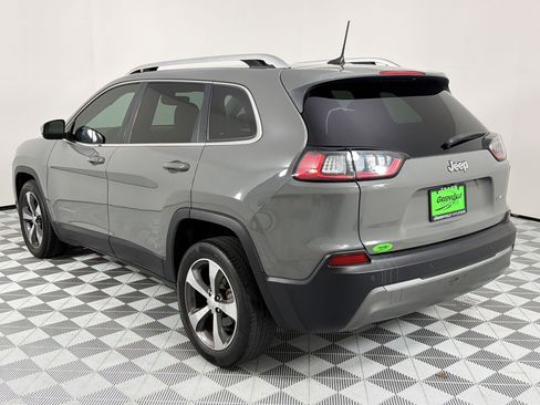 Used 2020 Jeep Cherokee Limited image 3