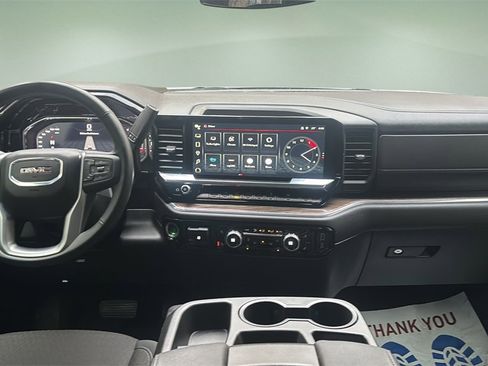 Used 2025 GMC Sierra 1500 Elevation image 12