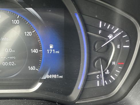 Used 2020 Hyundai Santa Fe SEL FWD image 23