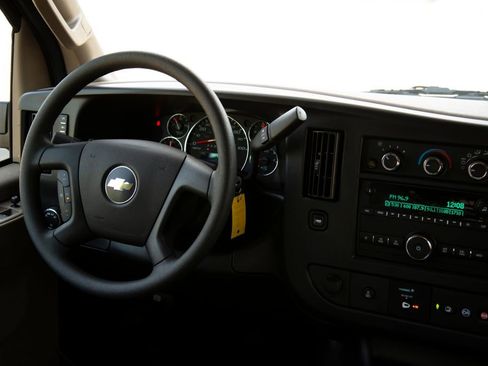 New 2025 Chevrolet Express 3500 Extended w/ Driver Convenience Package RWD image 18