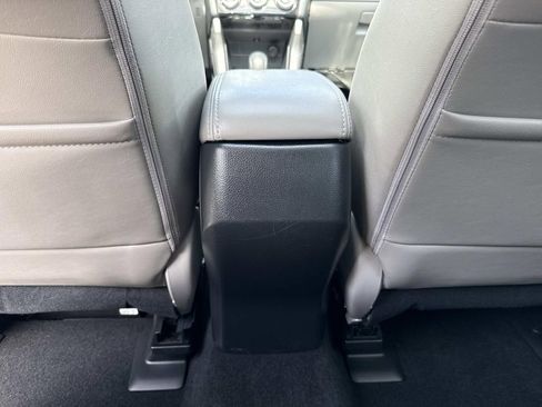 Used 2016 Subaru Forester 2.5i Touring w/ Eyesight & Navigation System AWD/4WD image 20
