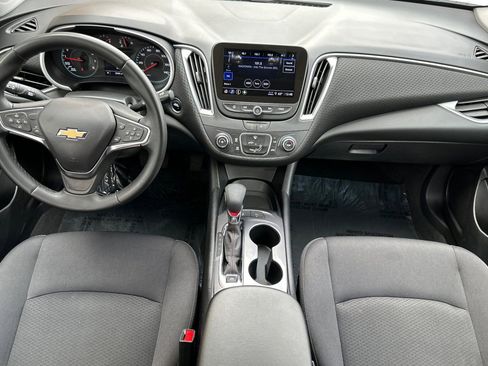 Certified 2025 Chevrolet Malibu RS image 14