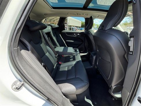 Used 2023 Volvo XC60 T8 Plus w/ Climate Package AWD/4WD image 43