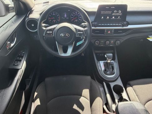 Certified 2021 Kia Forte LXS FWD image 18
