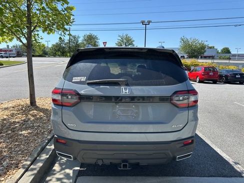 Used 2024 Honda Pilot Elite image 5