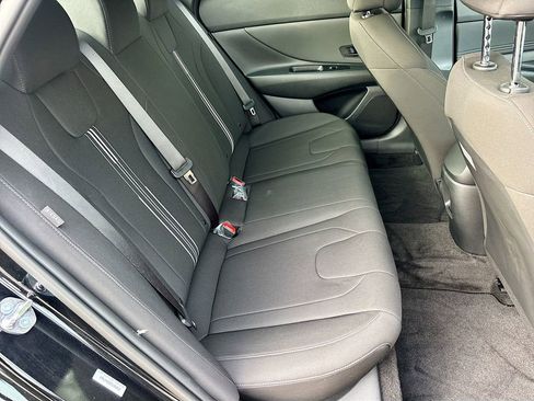 Certified 2026 Hyundai Elantra Sport image 25