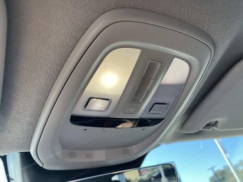 Used 2023 Volvo XC40 B4 Ultimate image 26