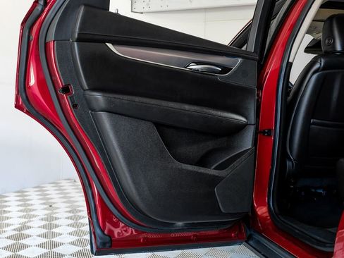 Used 2019 Cadillac XT5 Premium Luxury image 44