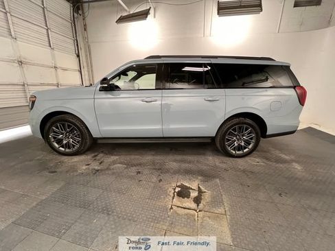 New 2026 Ford Expedition Max Platinum w/ Stealth Appearance Package AWD/4WD image 7