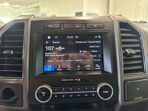 Used 2019 Ford Expedition Max XLT w/ Equipment Group 202A RWD image 25