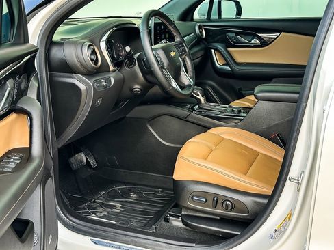 Used 2024 Chevrolet Blazer Premier w/ Enhanced Convenience Package image 10