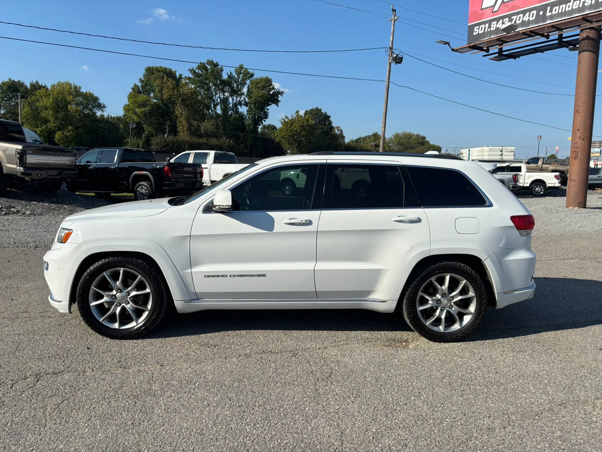 Used 2016 Jeep Grand Cherokee Summit w/ Platinum Series Group AWD/4WD image 2