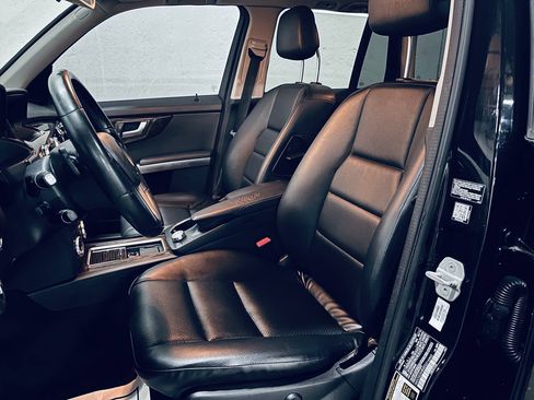 Used 2014 Mercedes-Benz GLK 350 2WD image 17