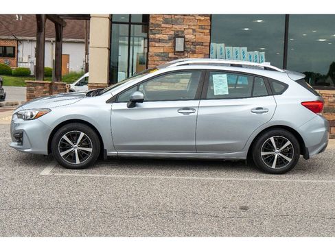 Used 2019 Subaru Impreza 2.0i Premium w/ Eyesight & BSD/Rcta & SRF AWD/4WD image 6