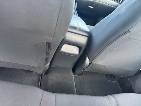 Used 2025 Nissan Sentra S image 24