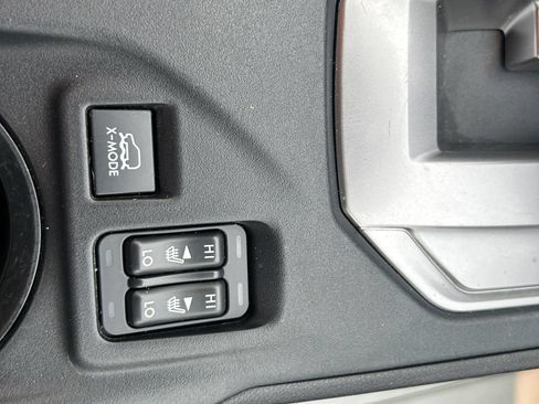 Used 2018 Subaru Crosstrek 2.0i Premium w/ Popular Package #2 AWD/4WD image 18