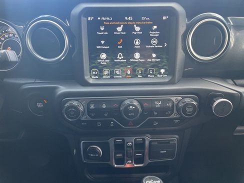 Used 2020 Jeep Wrangler Unlimited Sahara image 23