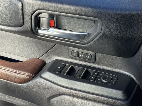 Used 2025 Toyota Land Cruiser image 26