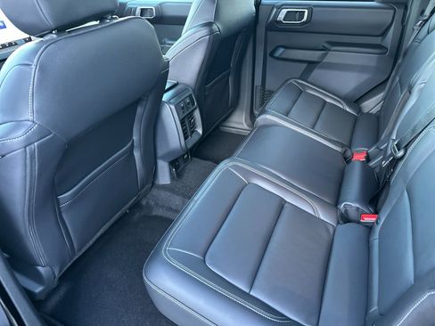 New 2025 Ford Bronco Outer Banks w/ Sasquatch Package image 12