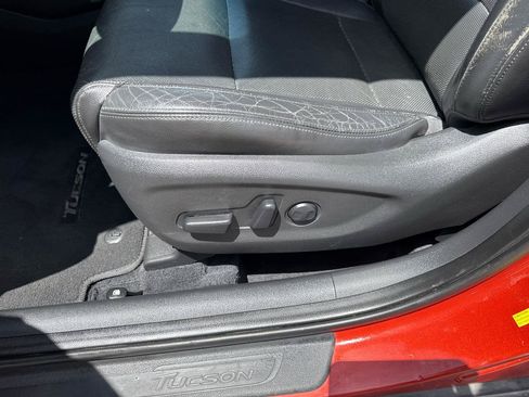 Used 2017 Hyundai Tucson SE Plus FWD image 11