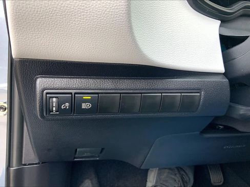 Used 2026 Toyota Corolla SE image 32