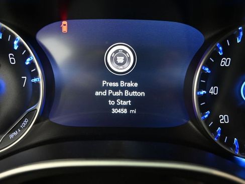 Used 2023 Chrysler Pacifica Touring-L FWD image 12