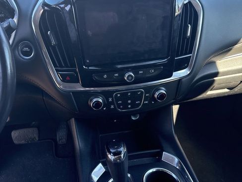 Used 2019 Chevrolet Traverse LT image 9