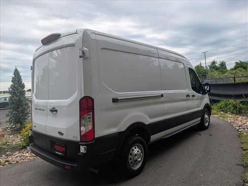 Used 2023 Ford Transit 250 Medium Roof AWD image 5