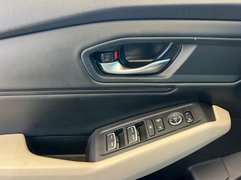 Used 2023 Honda Accord EX image 13