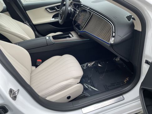 New 2026 Mercedes-Benz E 350 E 350 RWD Sedan image 44
