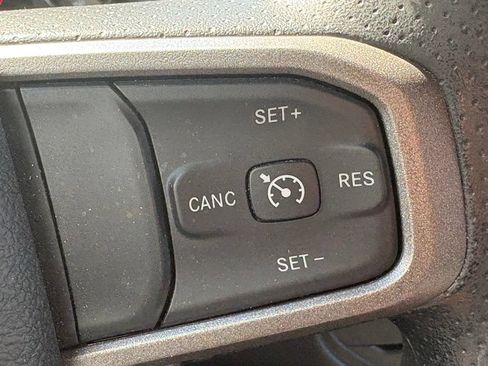 Certified 2023 RAM 2500 Tradesman AWD/4WD image 17