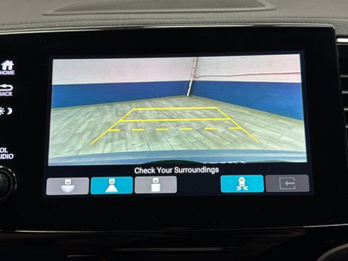 Used 2022 Honda Pilot Touring image 14