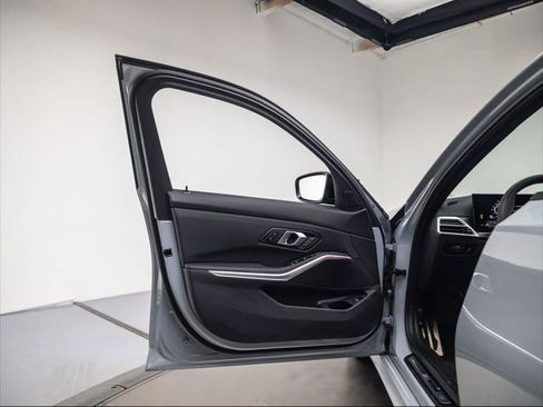 Used 2025 BMW M340i w/ Shadowloine Package image 24