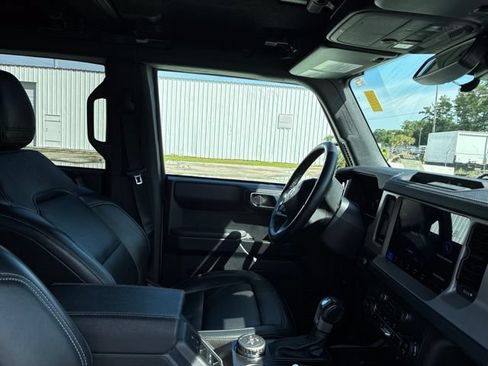 Used 2025 Ford Bronco Outer Banks AWD/4WD image 24