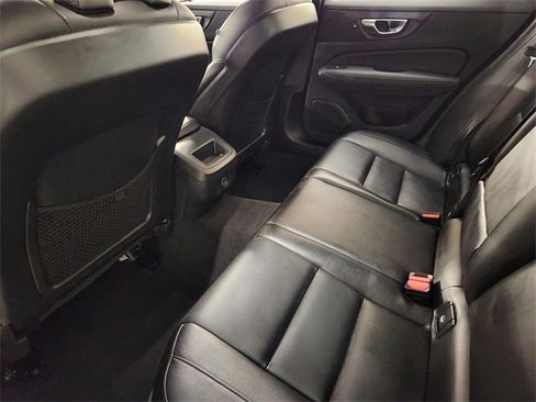 Used 2024 Volvo S60 B5 Core image 30