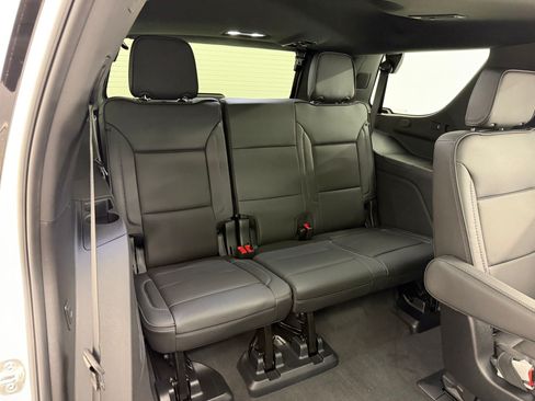 Used 2025 GMC Yukon Denali w/ Denali Reserve Package AWD/4WD image 37