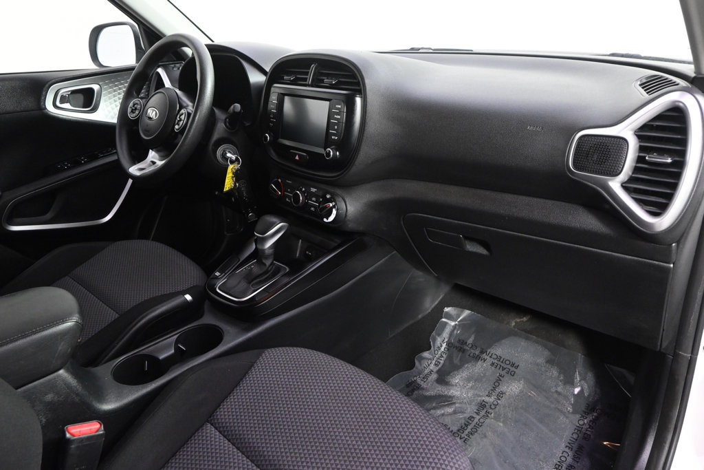 Used 2021 Kia Soul LX FWD image 15
