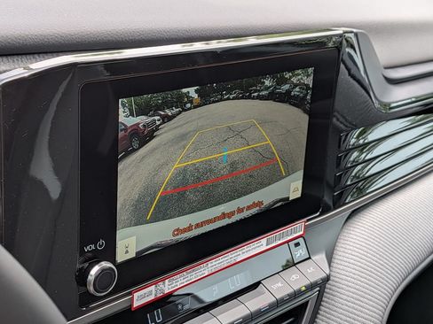Used 2026 Toyota Camry SE FWD image 6