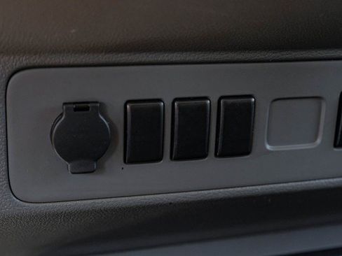 Used 2021 Nissan NV 1500 SV RWD image 28