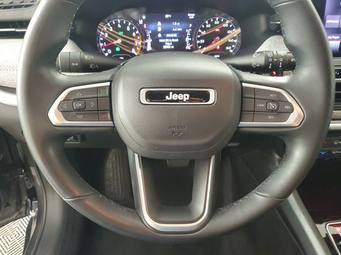 Used 2022 Jeep Compass Latitude image 19
