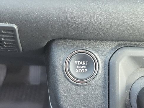 Used 2023 Land Rover Defender 110 SE AWD/4WD image 30