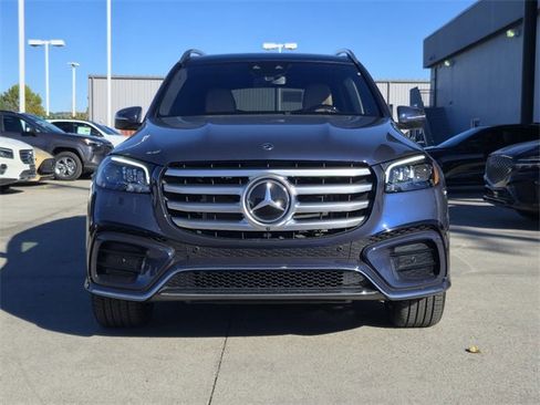 Used 2024 Mercedes-Benz GLS 450 4MATIC image 44