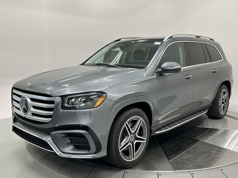 New 2026 Mercedes-Benz GLS 450 4MATIC image 3