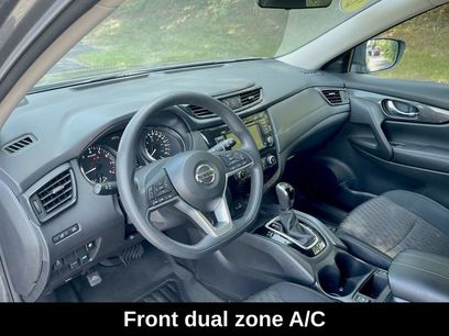 Used 2018 Nissan Rogue SV