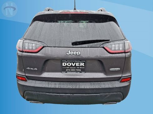 Certified 2022 Jeep Cherokee Latitude Lux w/ Mopar Interior Package image 23